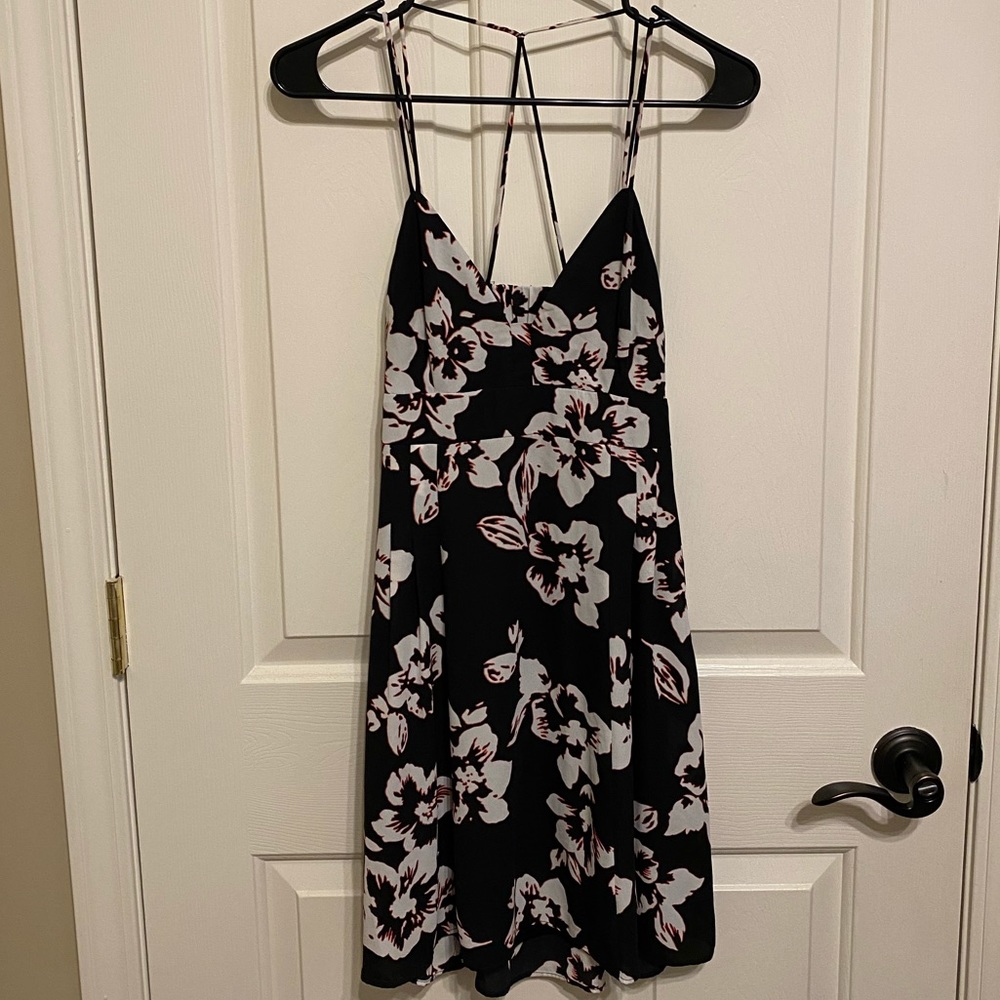 Express Open Back Floral Dress size 6